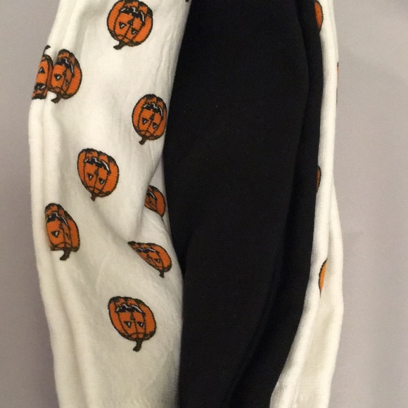 Rae Dunn Pumpkin Kitchen Towels NWT - Picture 4 of 4